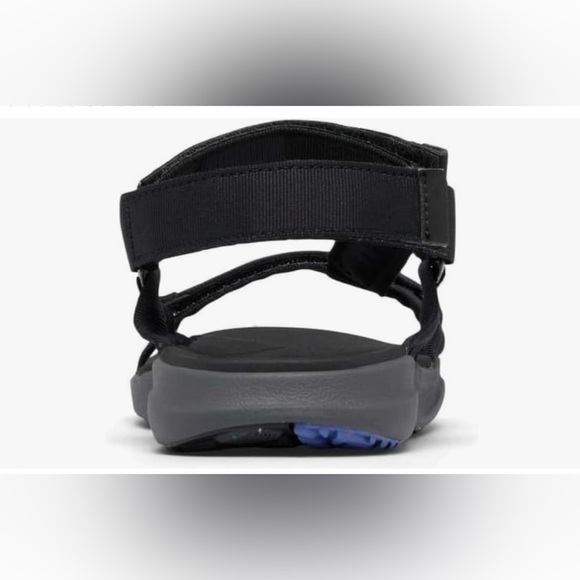 - Columbia women’s sandals - Picture 8 of 9